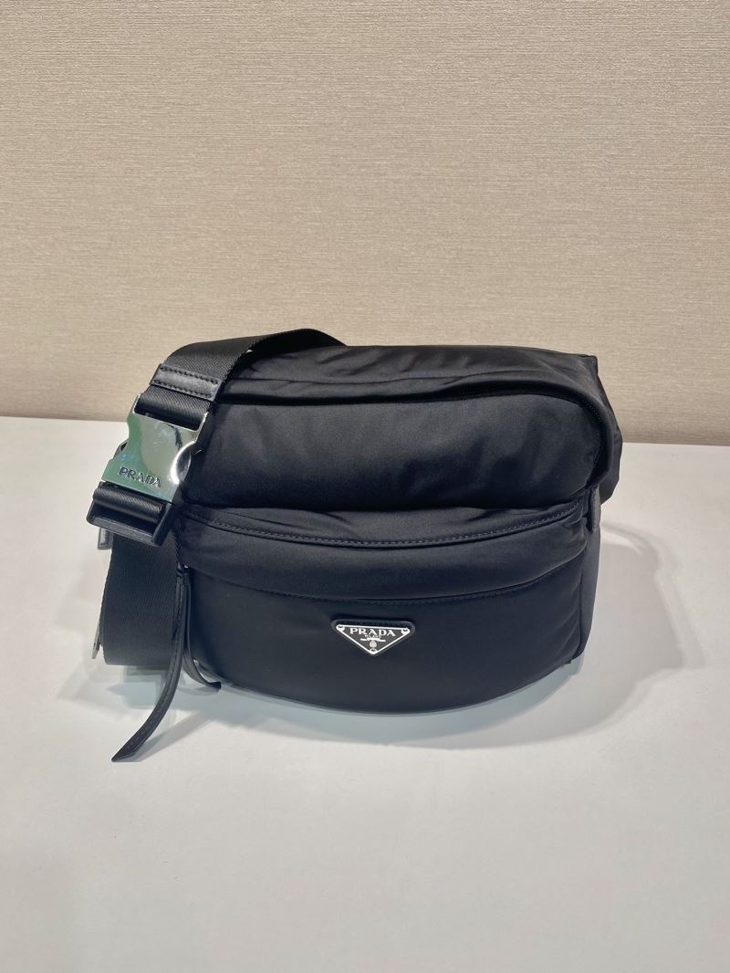 Pra*a waist chest packs